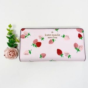 New Kate Spade Strawberry Bifold wallet